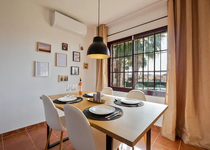 Palm Apartment- Very Quiet, In The Garden, Air Condition In Every * Torrevieja