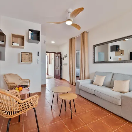 Palm Apartment- Very Quiet, In The Garden, Air Condition In Every Apartment Torrevieja