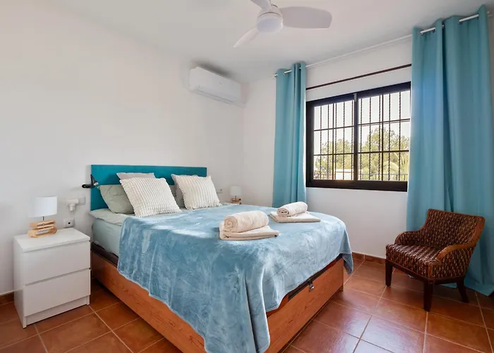 Palm Apartment- Very Quiet, In The Garden, Air Condition In Every *